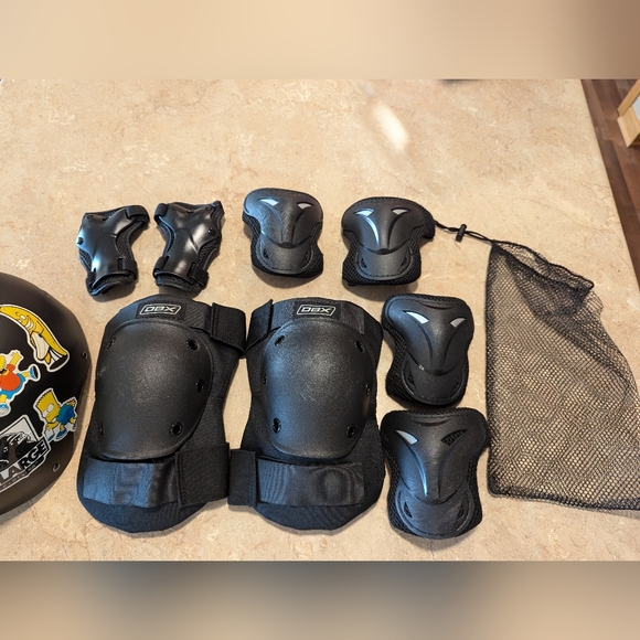 Kids Guards Protective Gear Set - Picture 9 of 16